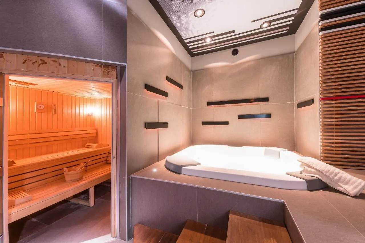 Hotel Ibis Styles Hyeres Rooftop & Spa